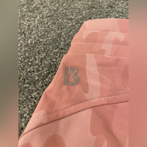 BuffBunny 2019 Collection Jasmine Jogger in Mauve Camo (BNWT) - Picture 7 of 10